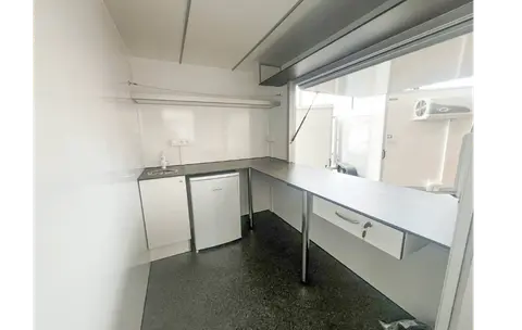 Mobiele verkoopwagen voor verkoop Europe Wagon binnen aanzicht