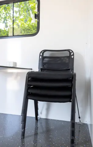 Europe Wagon foto GL Schaftkeet stoelen vast