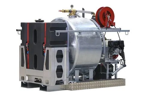 GLOBAL FLX Industriële machine met grote metalen tank en haspels