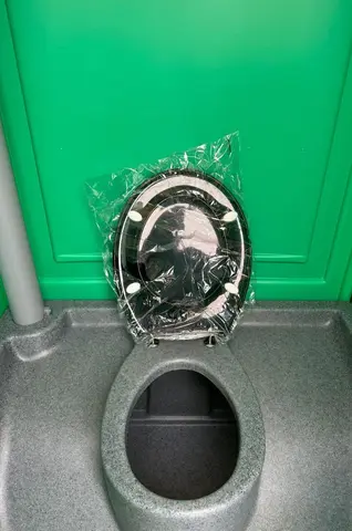 MTM Licht groen toiletcabine voor buitengebruik