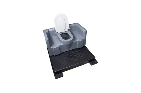GLOBAL Multi Een stevige toiletunit met open zitting en verhoogde randen geplaatst op een donkere metalen basis