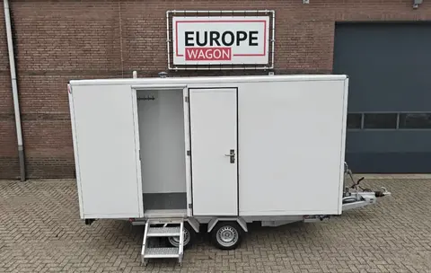 Schaftwagen met spoeltoilet voor verkoop Europe Wagon achteraanzicht hoek