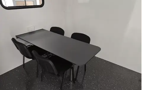 Schaftwagen met spoeltoilet voor verkoop Europe Wagon tafel