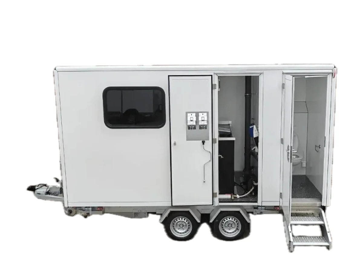 Schaftwagen met spoeltoilet