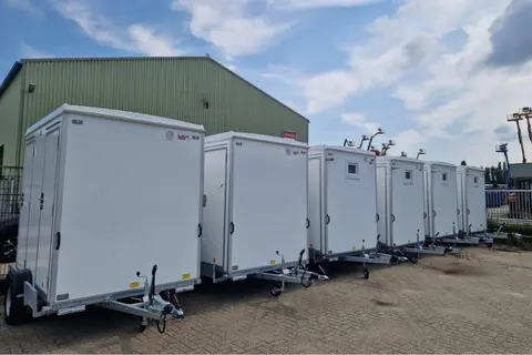 Mobiele toiletwagen kopen vacuum DL zes op een rij europewagon banner
